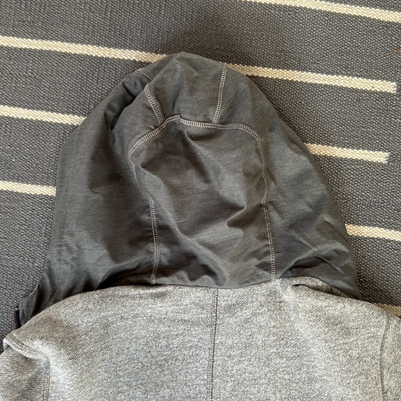 Lululemon Warm Up Zip - Medium - Picture 5 of 5